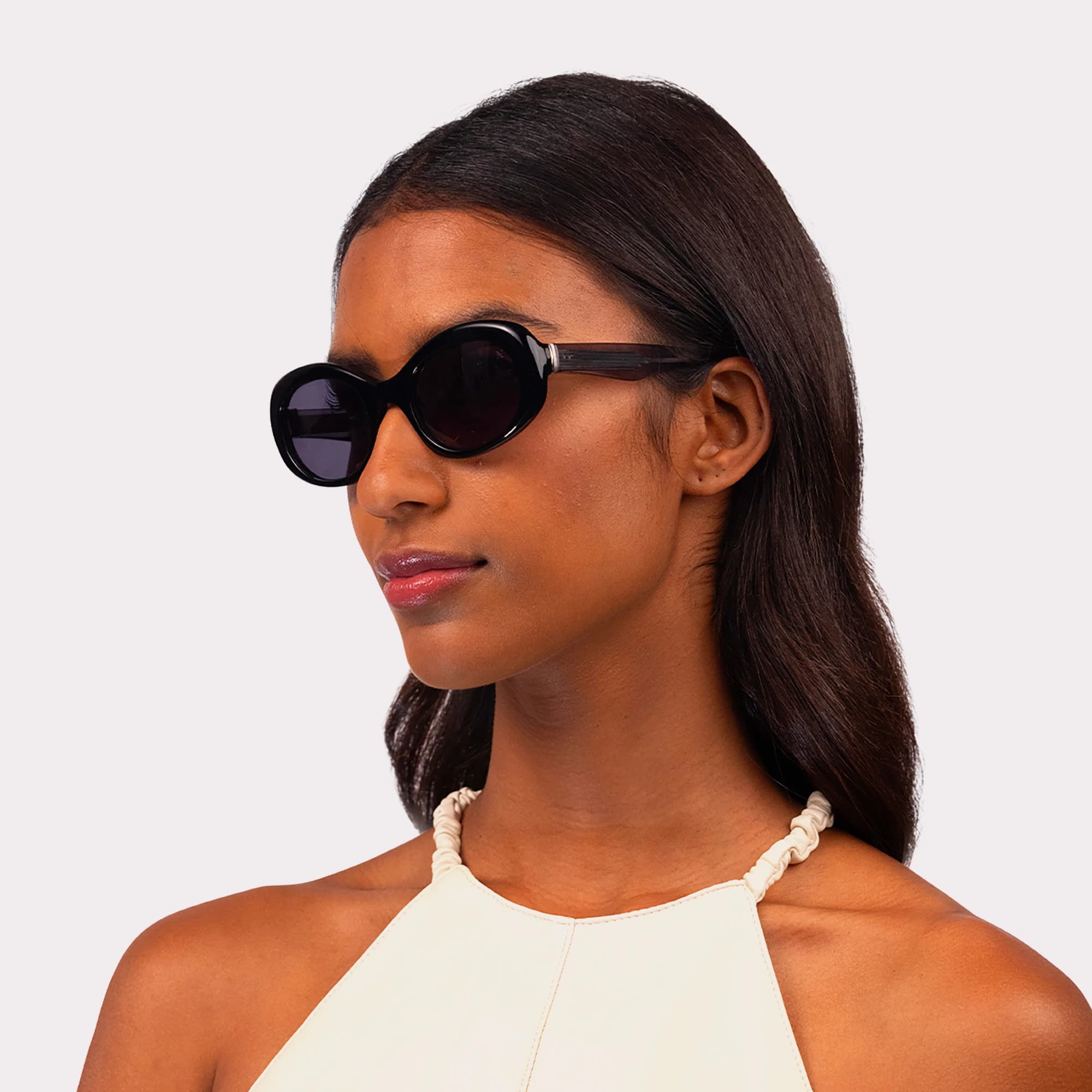 Une paire de Loop Noir Lunettes de soleil