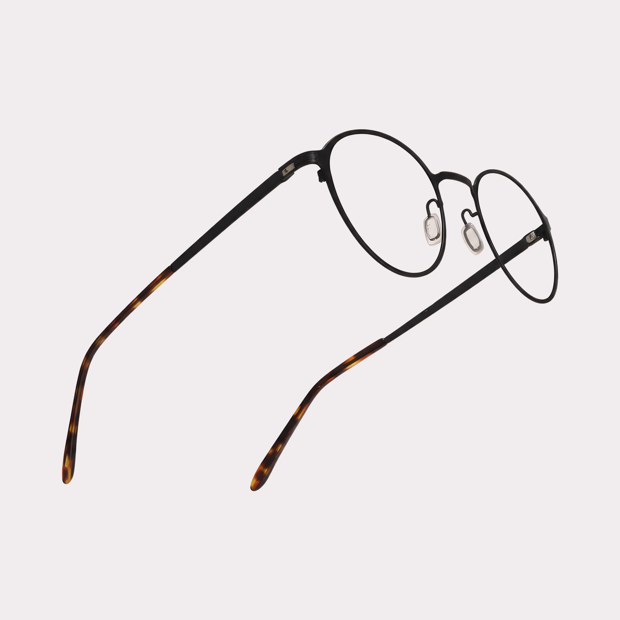 Un par de Will Negro Gafas graduadas en vista macro