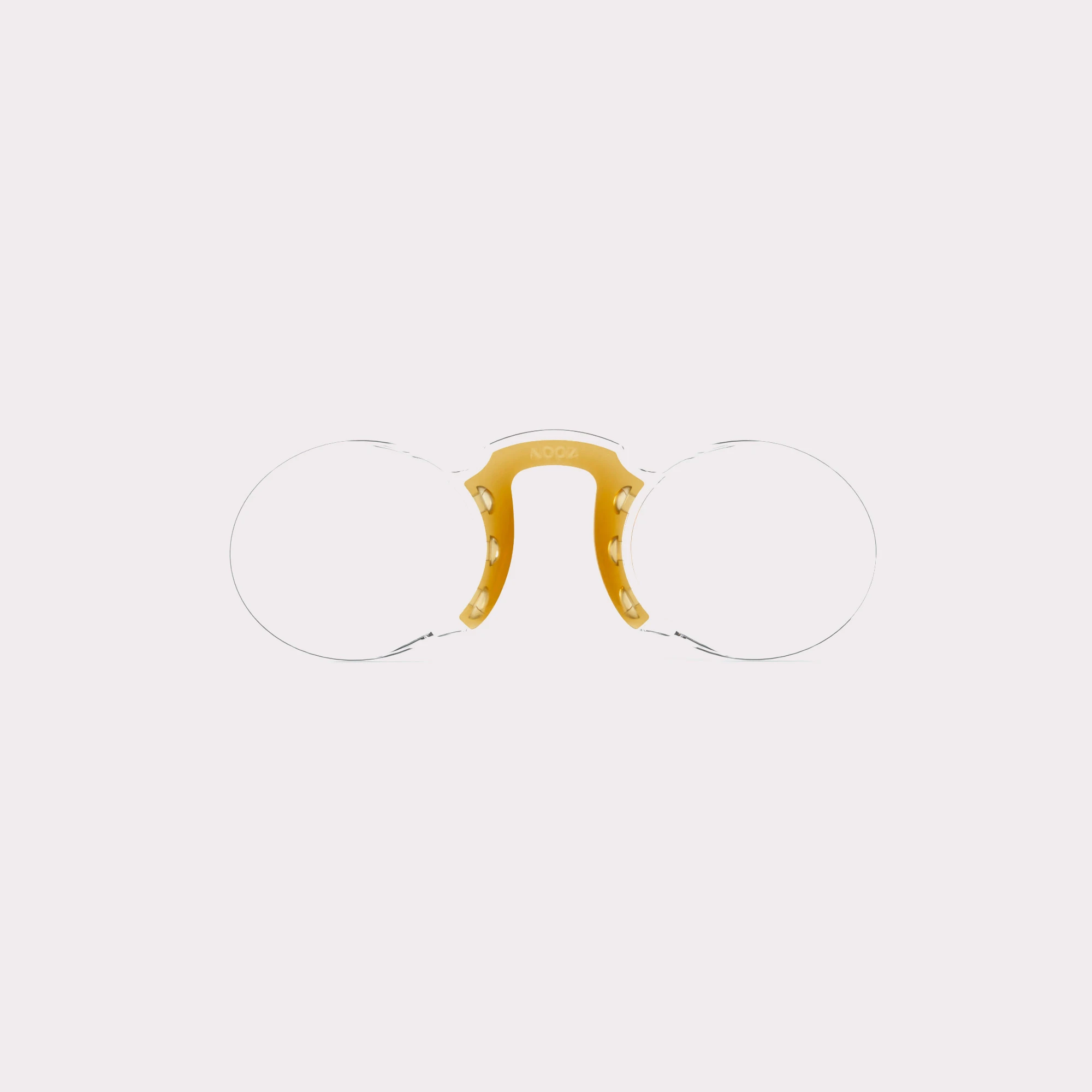 Une paire de Oval Apricot Lunettes de lecture vue de face