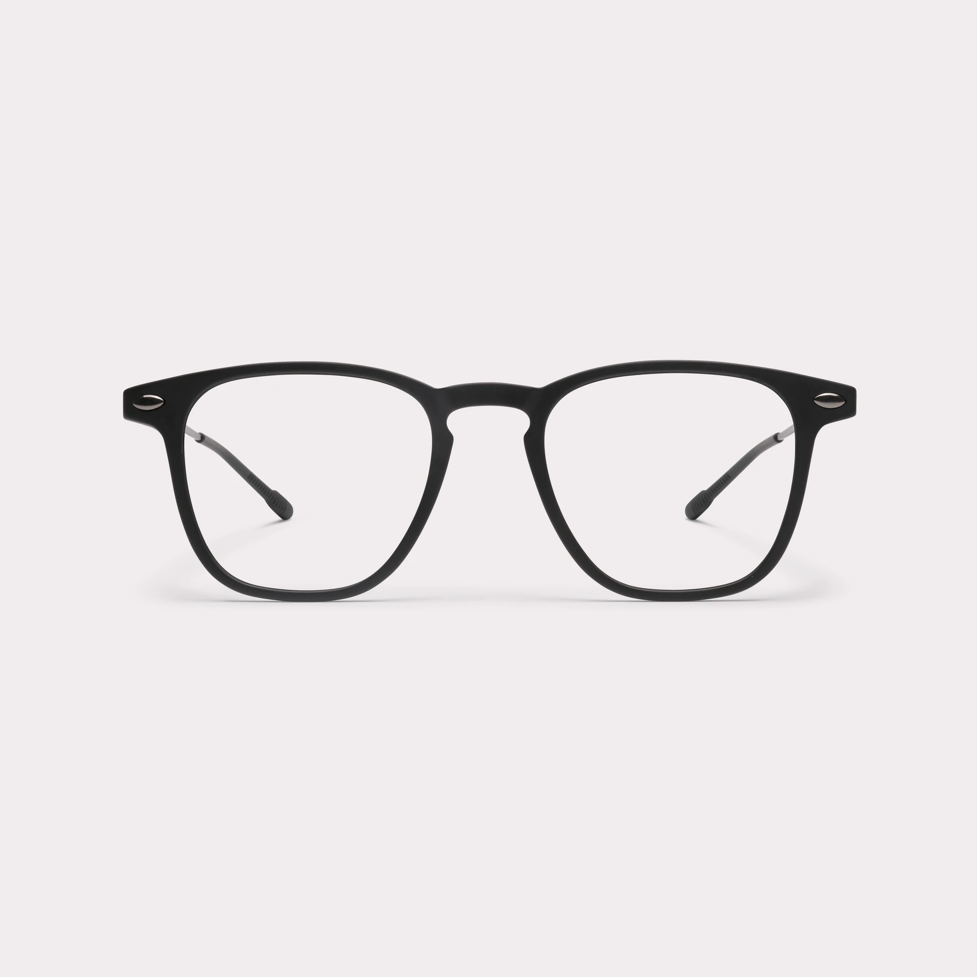 Une paire de Doni Noir Lunettes de lecture vue de face