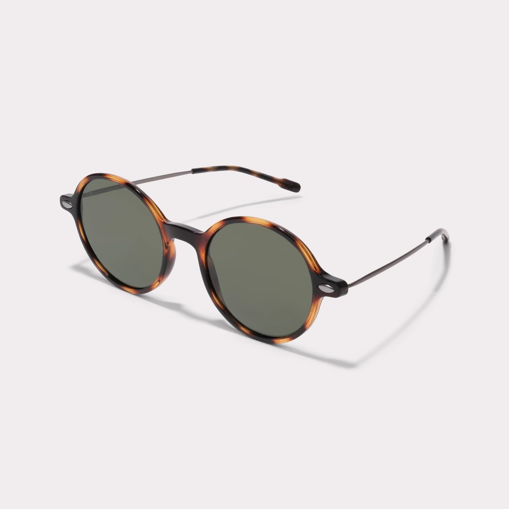 Un par de Milo Tortoise Gafas de sol vista de lado