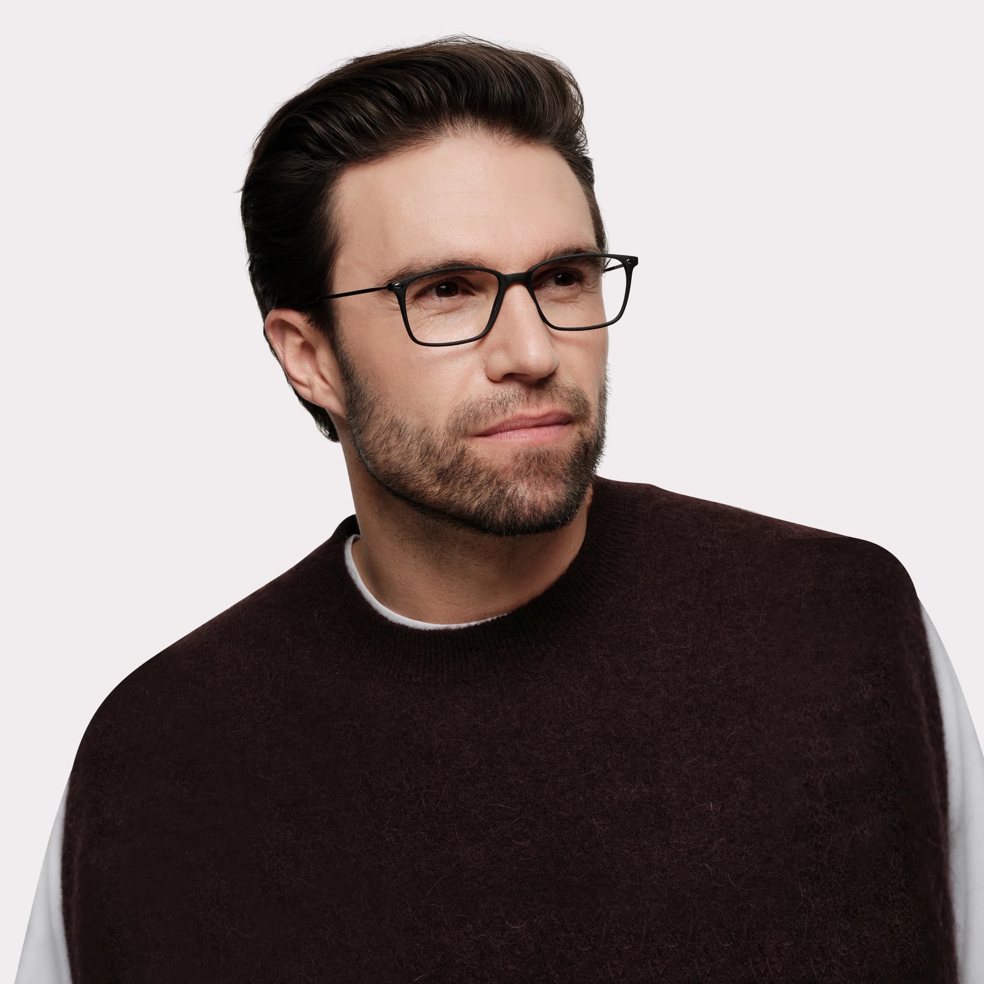 Une paire de Bao Noir Lunettes de lecture