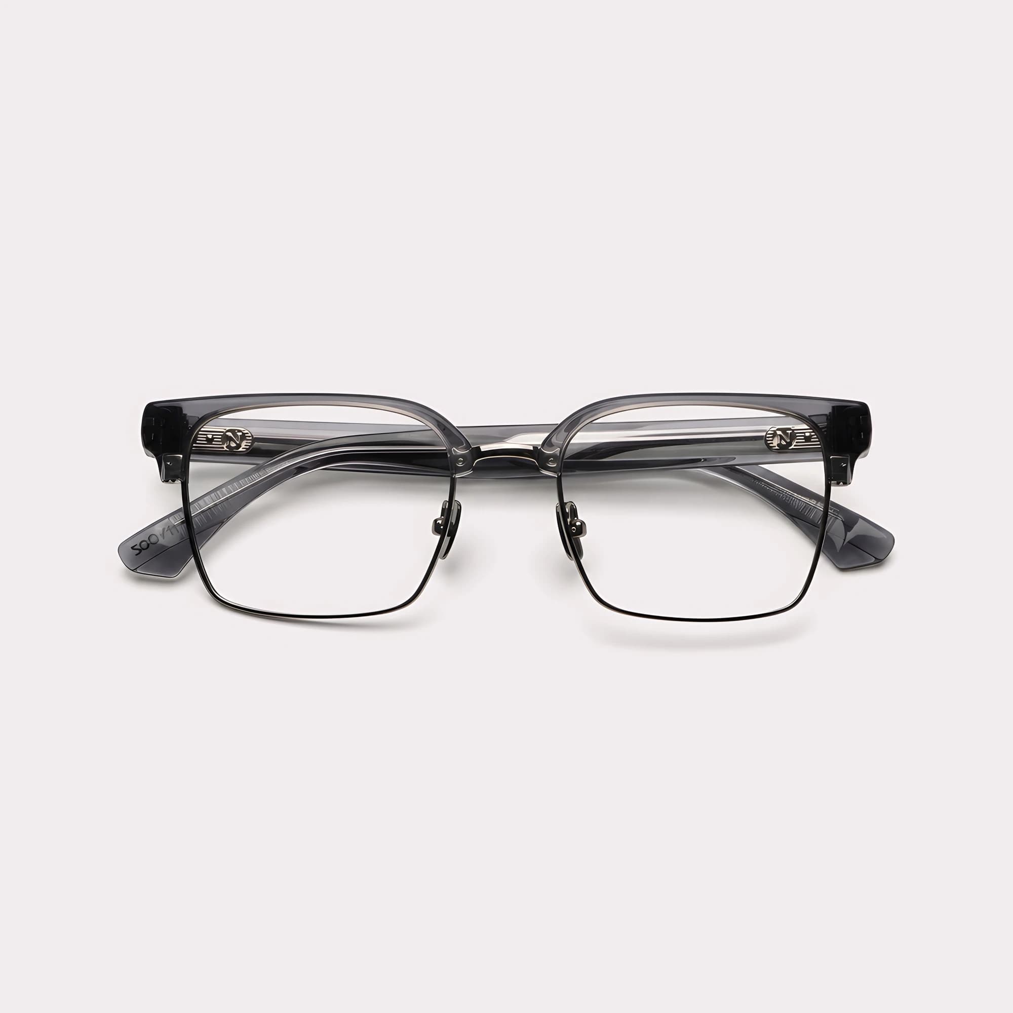Un par de James Navy crystal Gafas graduadas plegado