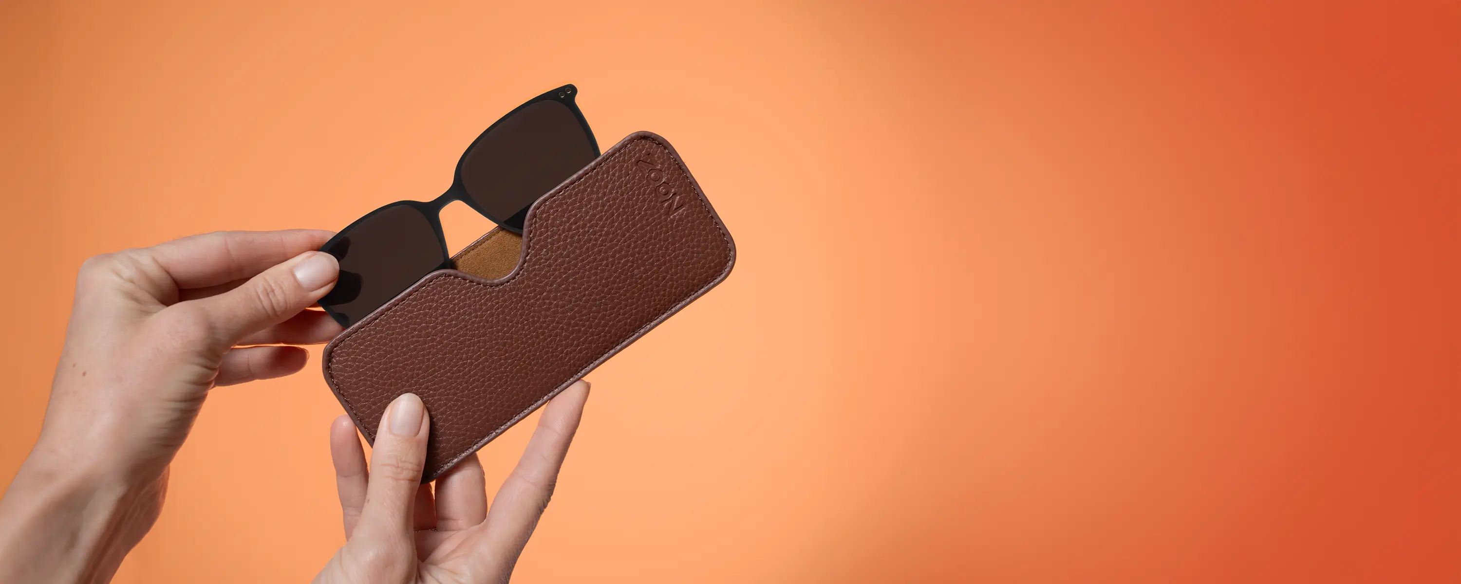 Product - Optic - Clip - Page - Bannercard - Image