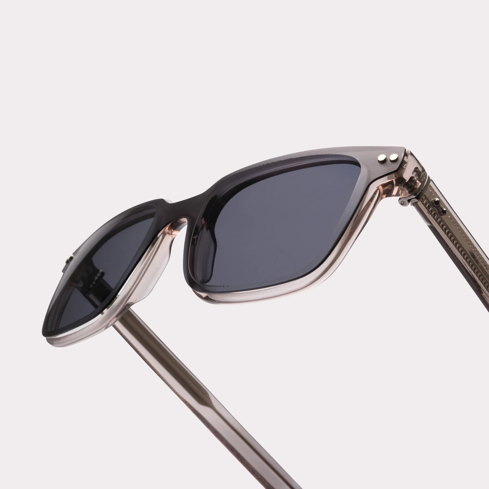 A pair of Roger Grey Clip in a macro view