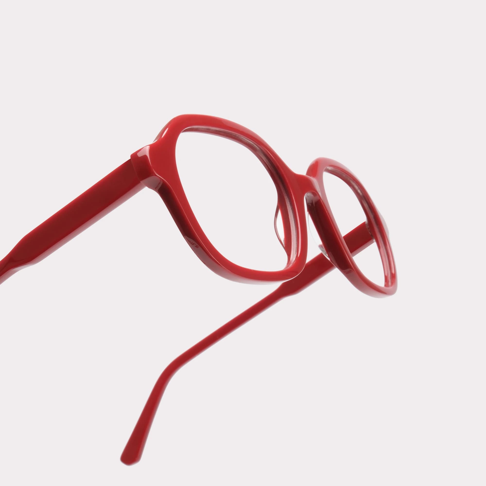 Un par de Lana Burdeos Gafas de lectura en vista macro